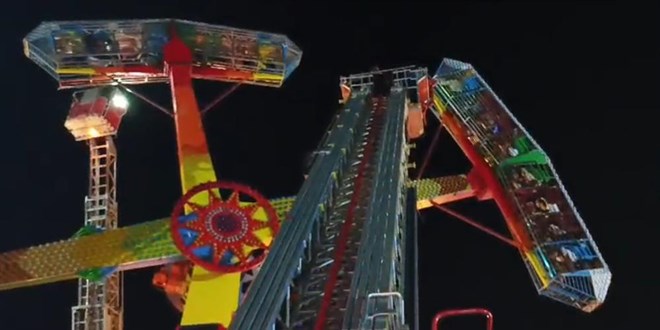 Lunaparkta panik: Bir saat havada asılı kaldılar