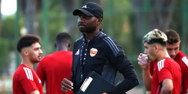 Adanaspor Teknik Direktörü Sol Bamba hayatını kaybetti