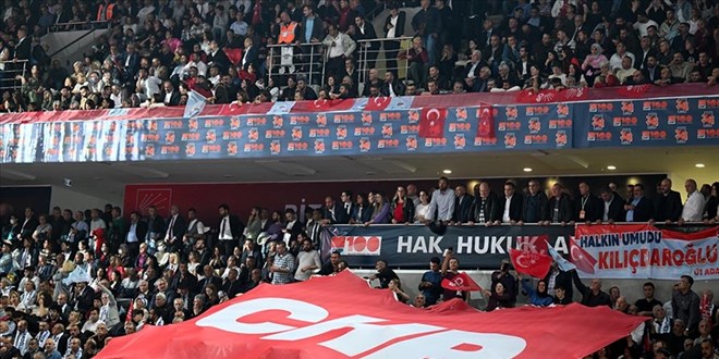 CHP'nin tüzük değişikliği gündemli kurultayı tamamlandı