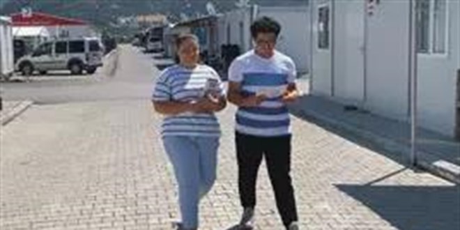 Konteynerde kalan kardeşlerden biri tıp, diğeri diş hekimliğini kazandı