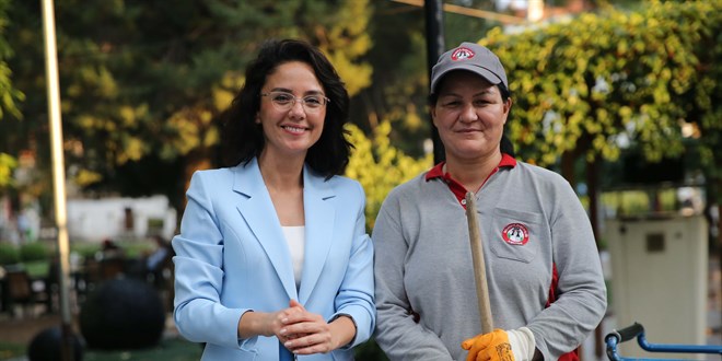Temizlik işçisi kadının üniversite hayali gerçek oldu