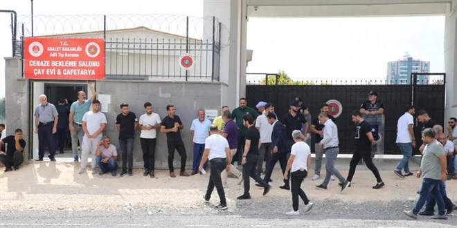 10 saat süren otopsi tamamlandı, Narin'in naaşı yarın toprağa verilecek