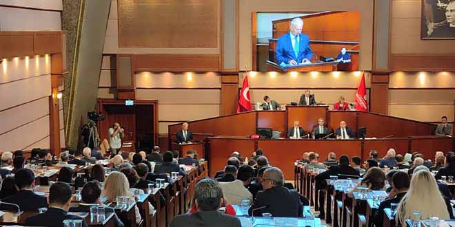İBB Meclisi'nde Vaniköy'deki kaçak yapılar konuşuldu
