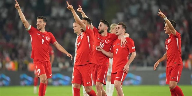 A Milli Takım, Kerem Aktürkoğlu'nun şovuyla liderliğe yükseldi