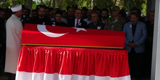 Şehit Uzman Çavuş Mehmet Kökcü son yolculuğuna uğurlandı