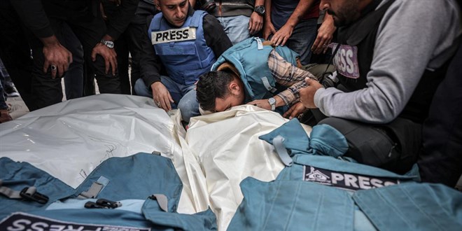 Almanya'da yaklaşık 90 gazeteci, Filistin'deki meslektaşlarının korunması çağrısında bulundu
