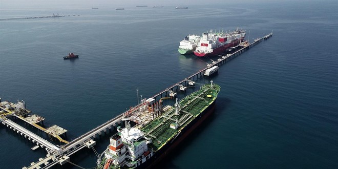 Türkiye'den doğal gaz temininde 100 milyar metreküplük LNG atılımı