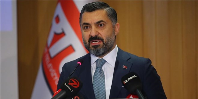 RTÜK Başkanı'ndan ayakkabıdan viski içilen YouTube yayına tepki: Rezalet..