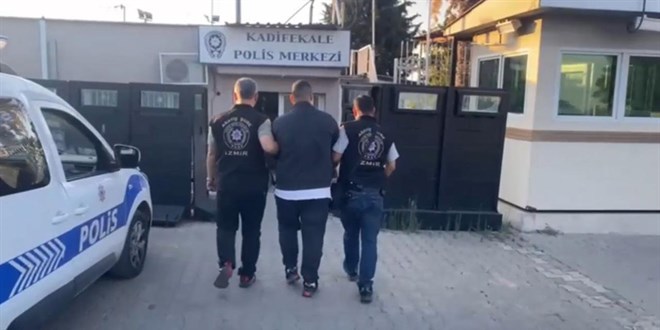 İzmir'de çeşitli suçlardan aranan 149 şüpheli gözaltına alındı