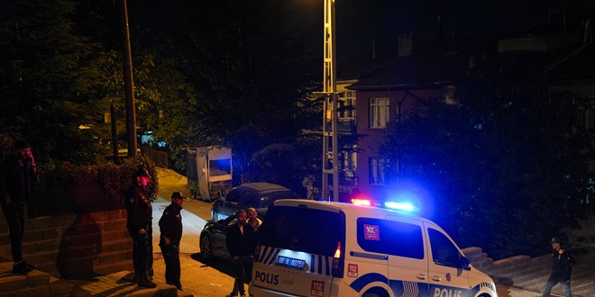 Çocukların kavgasına aileler karıştı: Baba öldü, oğlu ağır yaralandı