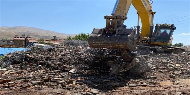Deprem bölgesi Malatya'da yıkım yolsuzluğu: 5 tutuklama