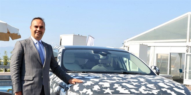 Bakan Kacır, Togg'un yeni modeli T10F'yi test etti