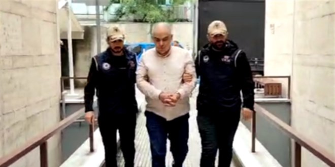 FETÖ üyeliğinden hapisle aranan eski başsavcı yakalandı