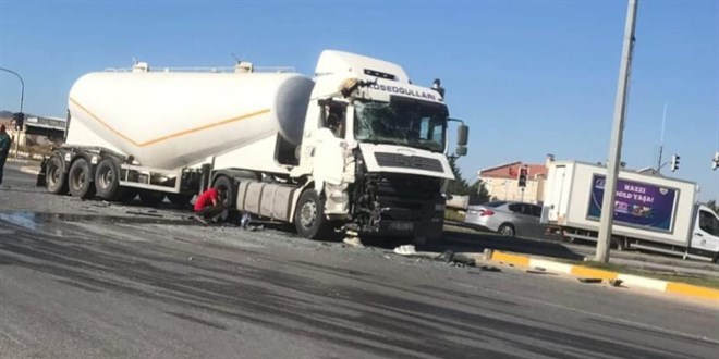 Ankara'da tır ile belediye otobüsü çarpıştı