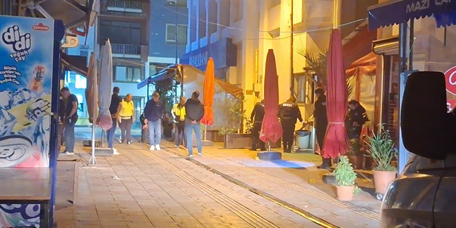 Gürültü yaptıkları gerekçesiyle sokaktaki gençlere ateş açtı: 1 ölü