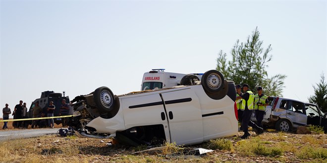Adıyaman'daki trafik kazasında 1 kişi öldü, 1 kişi yaralandı
