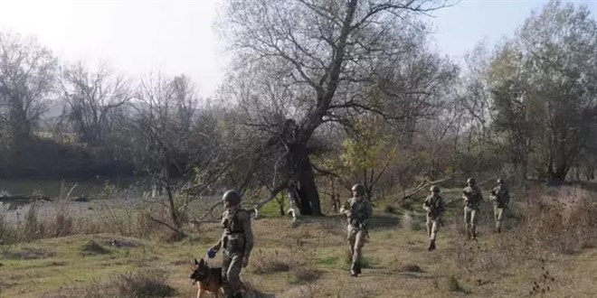 Yunanistan'a kaçmak isteyen 2 FETÖ şüphelisi yakalandı