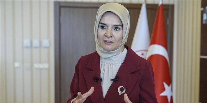 Bakan Göktaş: Hedefimiz kadınların kariyer fırsatlarını artırmak