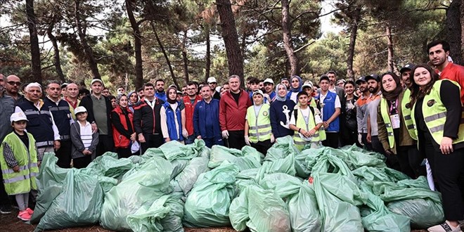 Gençler 81 ilde orman temizliği yapacak