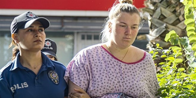 Yeni doğan bebeğini klozete bırakan Rus kadın tutuklandı