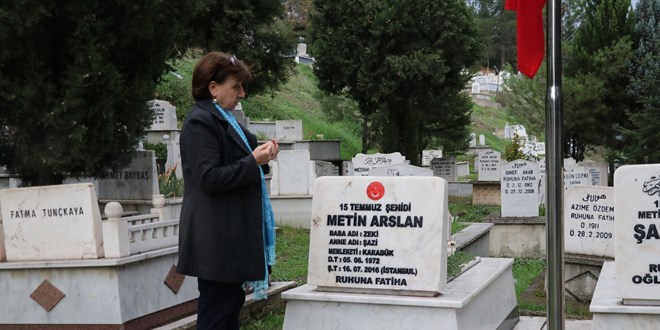 15 Temmuz şehidinin ablaları 'FETÖ elebaşı hesap vermeden öldüğü' için üzgün