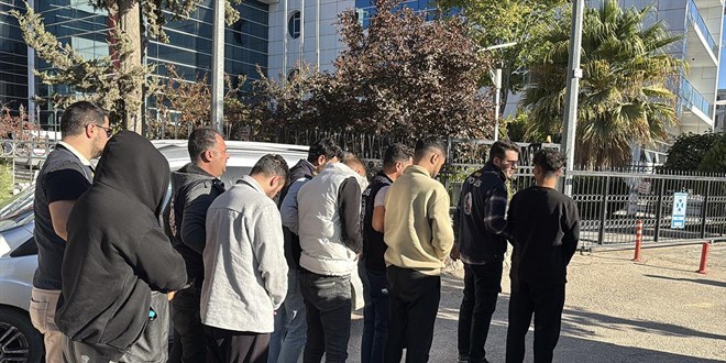 'Elektronik eşya çekilişinden hediye kazandınız' dolandırıcılığında 6 gözaltı