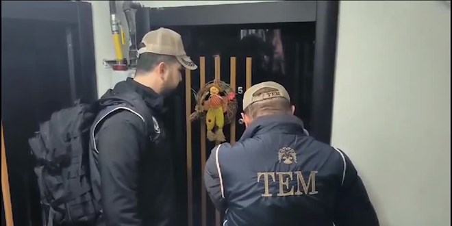 Bursa'da FETÖ operasyonunda 8 kişi yakalandı