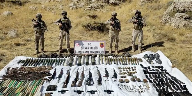11 ilde PKK'ya operasyon: Çok sayıda patlayıcı ve mühimmat ele geçirildi