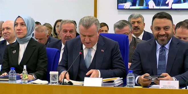 Bakan Bak'tan yasa dışı bahis uyarısı