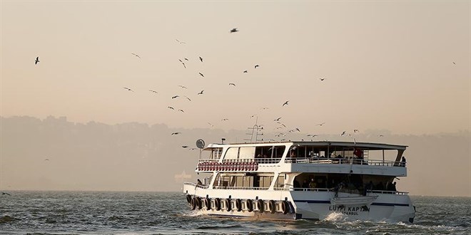 İzmir'de araba vapuru ücretlerine zam