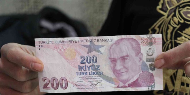 Sahte 200 lirayla alışverişe, 1 yıl 8 ay hapis cezası