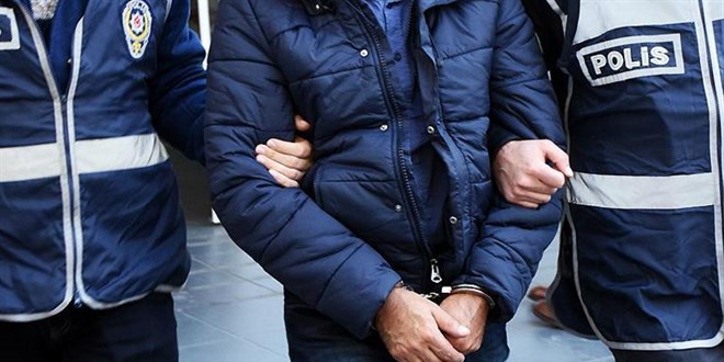 Zonguldak'ta ehliyet sınavında usulsüzlük yapan 2 kişiden 1'i tutuklandı
