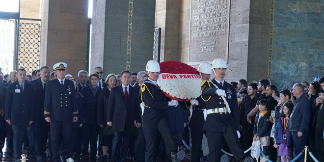 DEVA Partisi Anıtkabir'i ziyaret etti