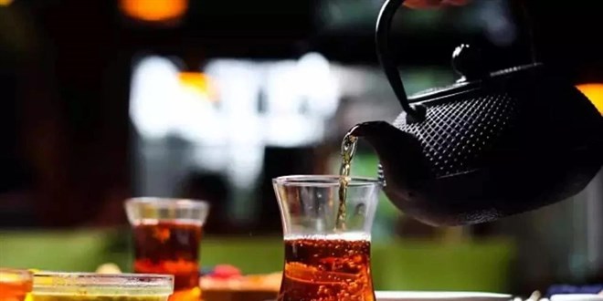 Çayın da tadı kaçtı: Bir bardak çayın fiyatı 250 TL'yi buldu