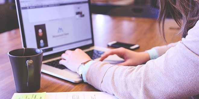 KDK, engelli öğretmenin ders programında bir gün boşluk bırakılmasını sağladı
