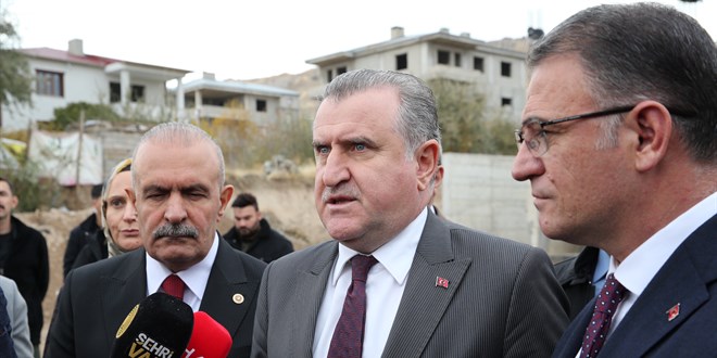 Bakan Bak: Gençlerimizin hiçbirini teröre teslim etmeyeceğiz