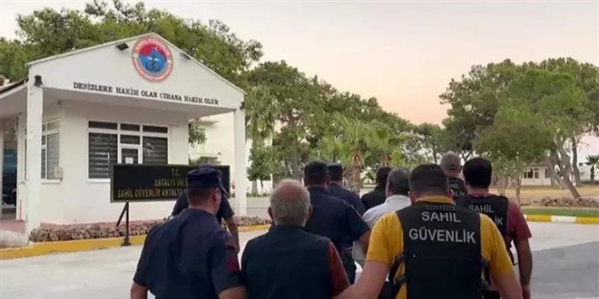 'Rüşvet' operasyonu sonrası balıkçı barınağı yönetimine kayyım atandı