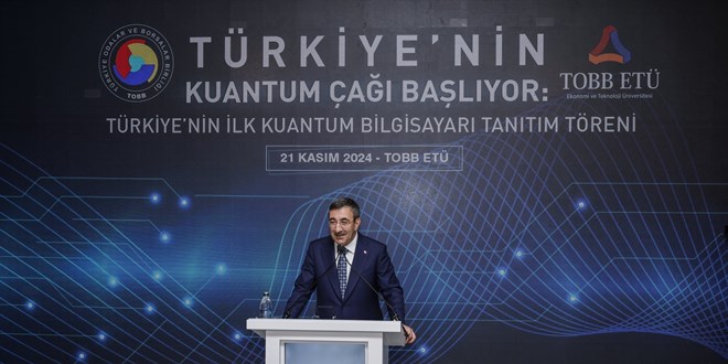 Cevdet Yılmaz, Türkiye'nin ilk kuantum bilgisayarını tanıttı