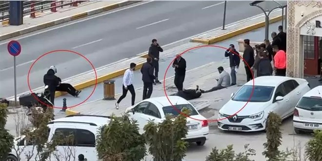 Adliye önünde 1'i avukat, 4 kişinin yaralandığı kavgaya ilişkin 5 gözaltı