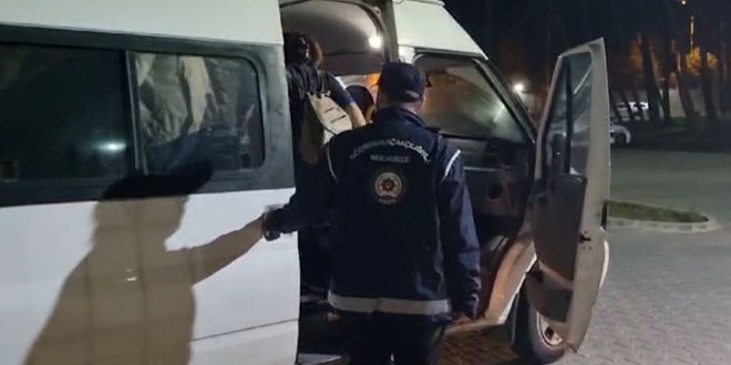 Çanakkale'de 38 düzensiz göçmen yakalandı