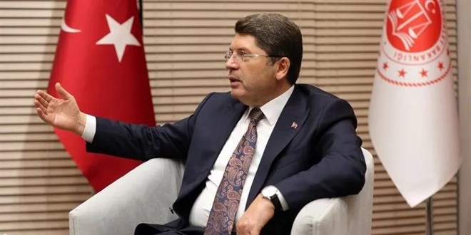 Bakan Tunç: Sosyal medya mahkemeleri değil yargı karar verir