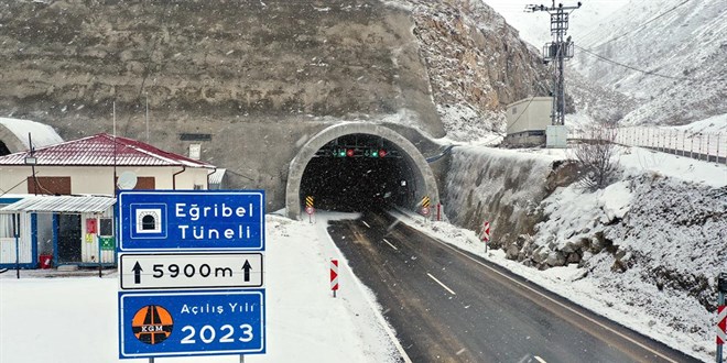 Eğribel Tüneli'nde ulaşım yeniden sağlandı