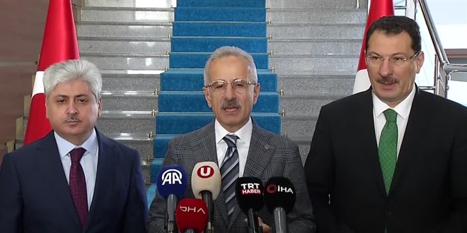 Bakan Uraloğlu açıkladı: Akyazı-Ankara arasına yeni otoyol