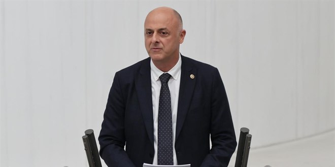 Eski İYİ Partili vekil CHP'ye katılıyor