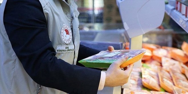 Bakanlık firmaları isim isim duyurdu: Çikolatada ilaç, sucukta sakatat!