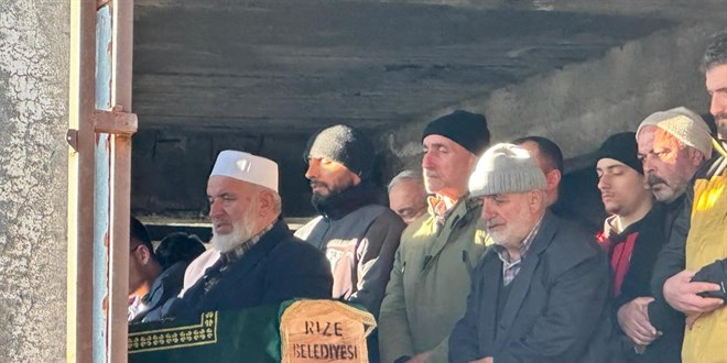 Direksiyon eğitmeni kadın, doğum gününde kalbine yenik düştü