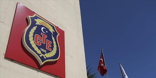 Cezaevinde Başörtüsü kesildi iddiası: Üç memur açığa alındı