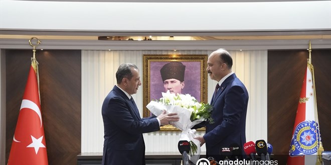İstanbul Emniyet Müdürlüğünde devir teslim töreni yapıldı
