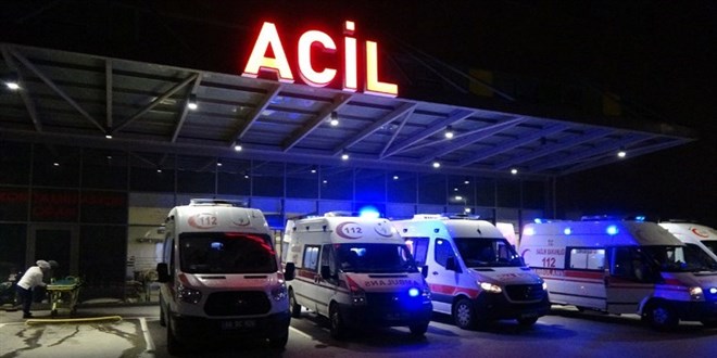 Kars'ta öğrenci kavgası: Lise öğrencisi bıçaklandı