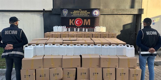 Manisa'da sahte içki operasyonu: 5 ton etil alkol ele geçirildi